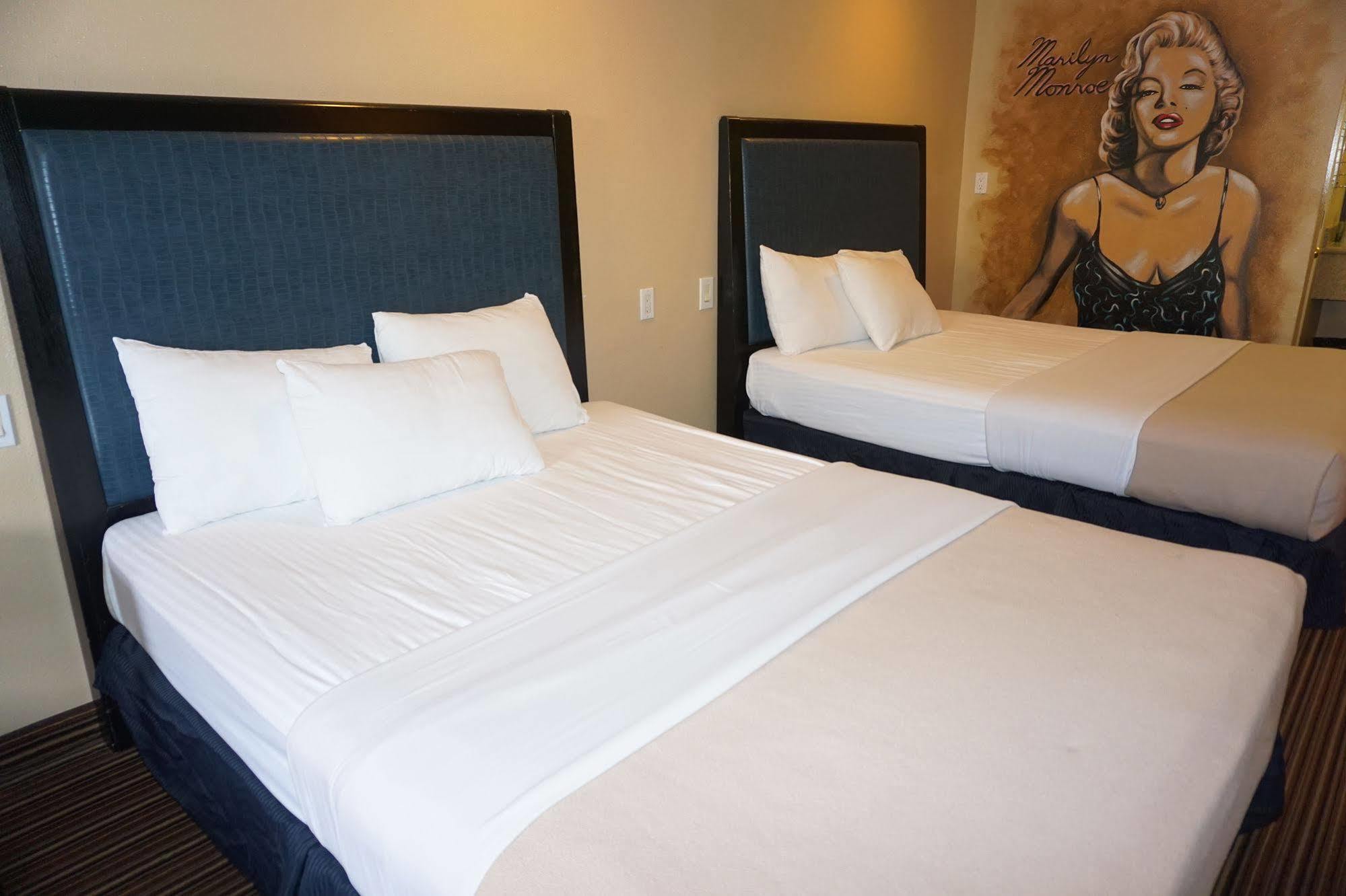 Hollywood Inn Express South Лос-Анджелес Экстерьер фото